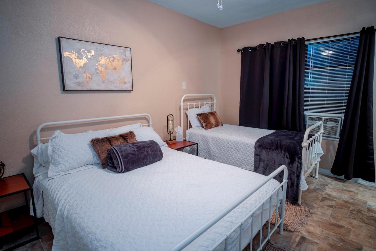 Cozy Downtown Guest House 2Br/1Ba Sleeps 8 San Antonio Exterior foto