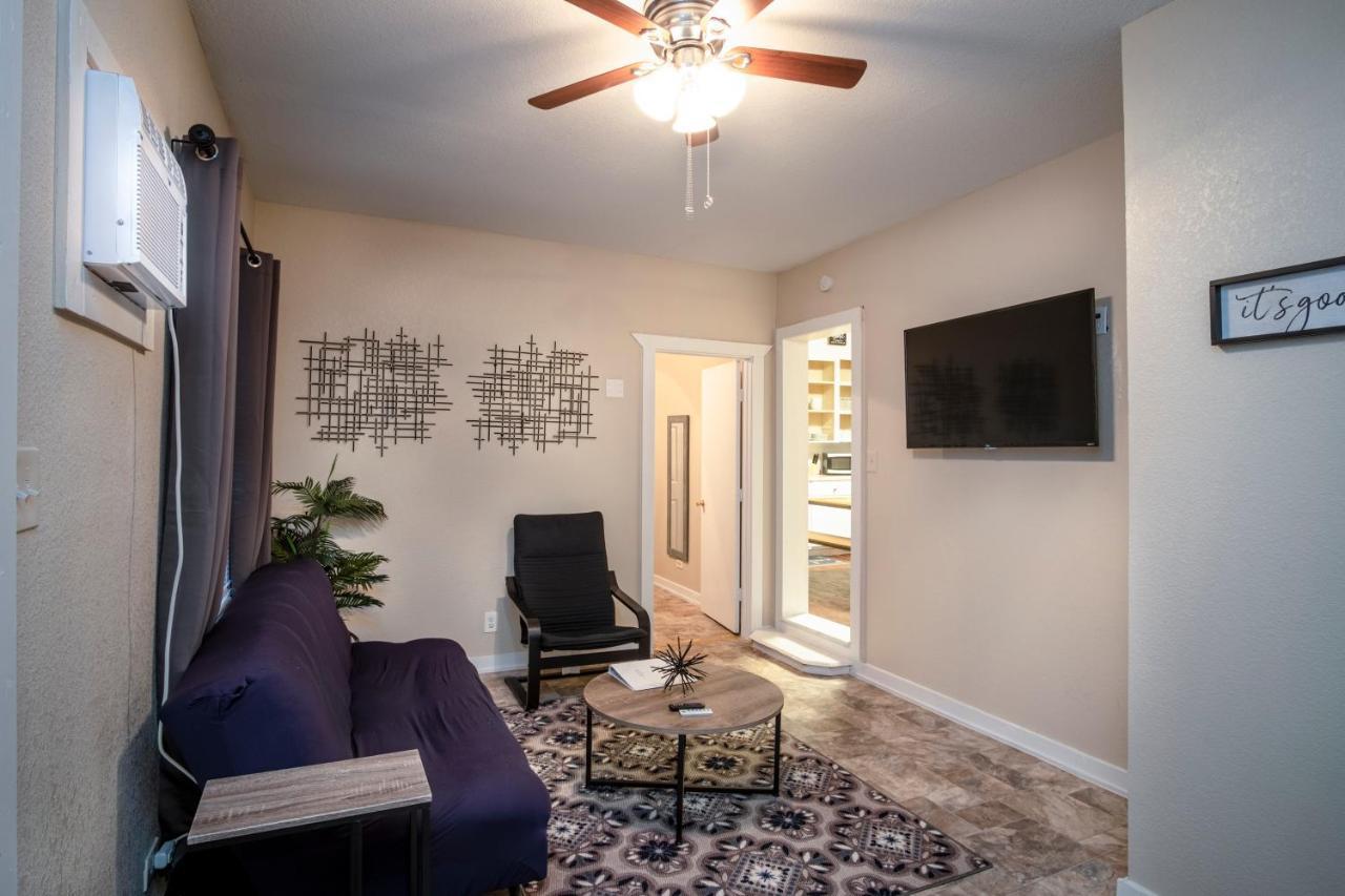 Cozy Downtown Guest House 2Br/1Ba Sleeps 8 San Antonio Exterior foto